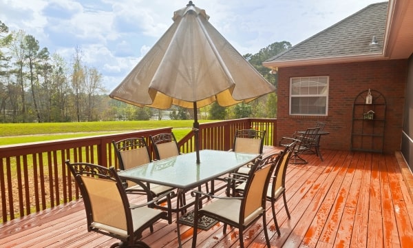 Problems with Patio Umbrellas and Their Indicators